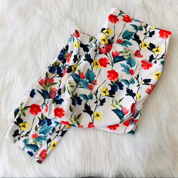 Fabletics Pants - Fabletics Poppy Field Leggings Floral Large